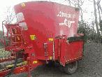 TRIOLIET 12cu Feeder Wagon
